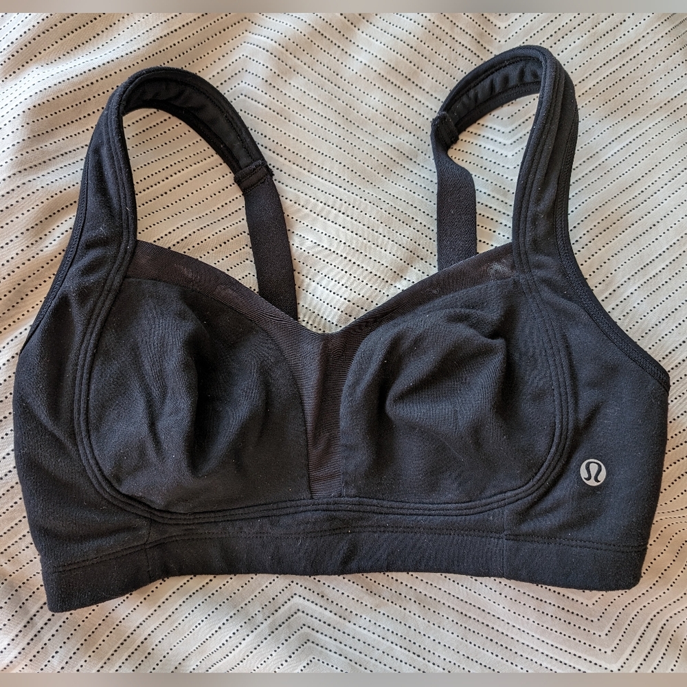 Lululemon 32C Ta Ta Tamer - Black Sports Bra
